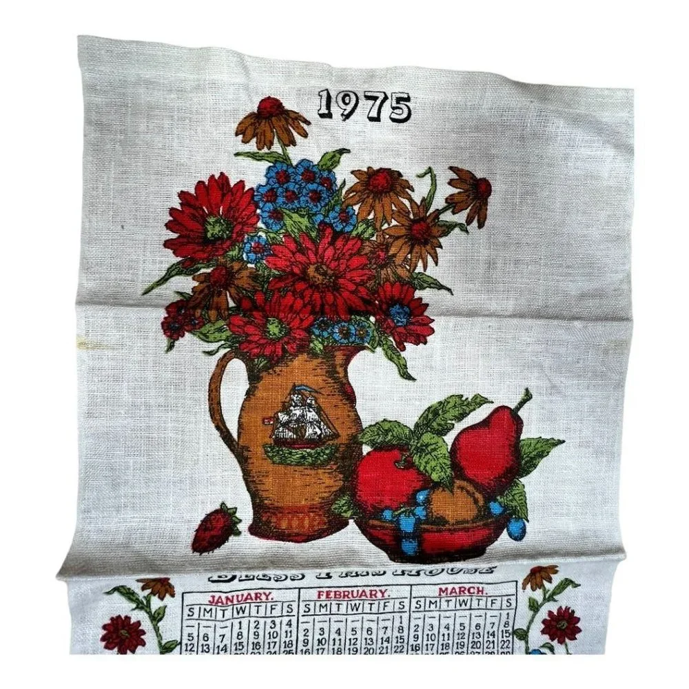 Linen 1975‎ Wall Calendar